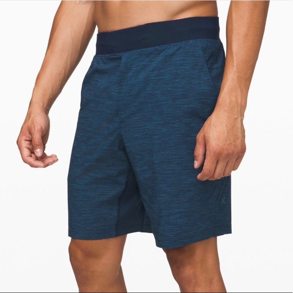 NWT Lululemon T.H.E. Shorts 9” Lined Size M